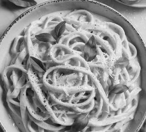 Veg ALFREDO WHITE SAUCE SPAGHETTI