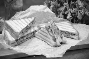 Veg. Cheese Grilled Sandwich