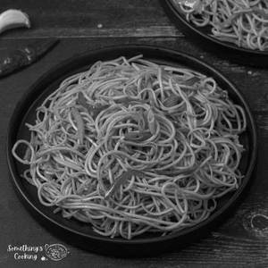 Burnt Garlic Hakka Noodles