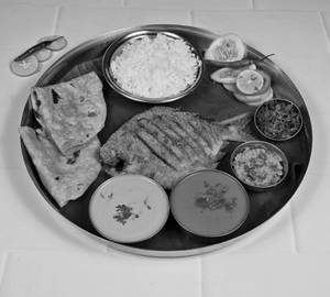 Pomfret thali