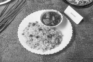 Veg Fried Rice + Chilly Paneer (3 Pieces)