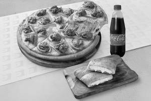 Tandoori Chicken Tikka Pizza + Cheesy Garlic Bread + Fountain Coke (250ml)