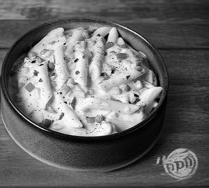 White sauce pasta