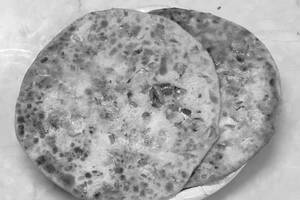 1 Desi Ghee Laccha Paratha