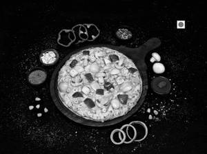 Special Veggie Deluxe Pizza