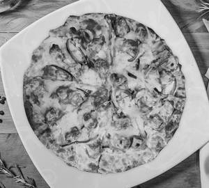 Tandoori Paneer Pizza