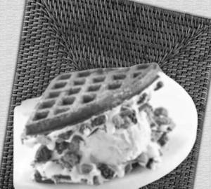 Triple cookie waffle 