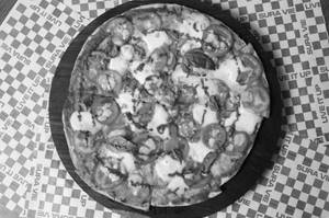 The Green Melt Pizza