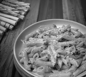 Mix sauce pasta