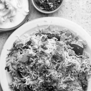 Vegetable Pulao- Mix Raita Combo