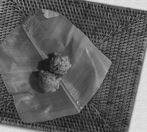Keerai bonda [2 pieces]