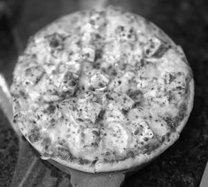 Paneer Tikka Pizza