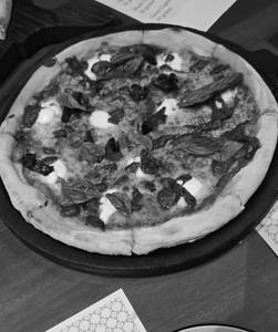 PESTO MARGHERITA PIZZA
