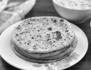 Tawa Gobhi Paratha