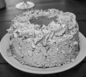Rose Falooda Cake [500 Grams]