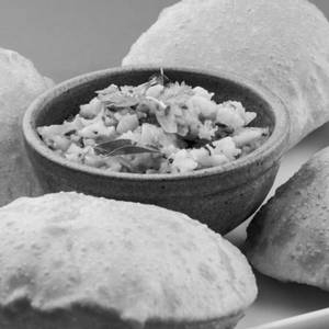 Poori-Aloo Bhujia Mini Meal