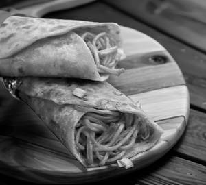 Chowmein Roll