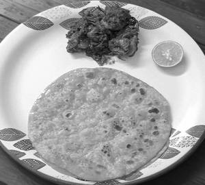 Chapati 2with chicken curry