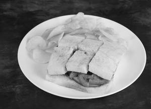 Veg Sandwich With Wafer