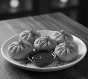 Veg momos [6 pieces]