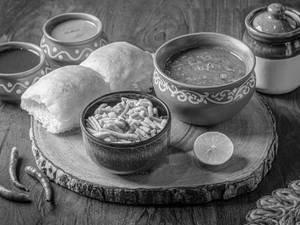 Misal With 2 Pav