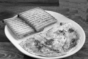 Omlette (double egg) and bread toast (2 pcs)
