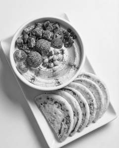 Classic Hummus With Harissa Chicken
