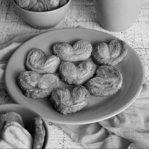 French Heart Cookies Box - 400g