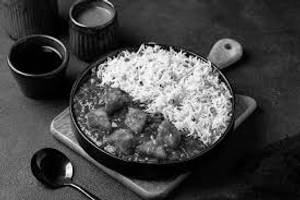 Paneer Chilli Gravy [5 Pieces] With Veg Fried Rice [Half]