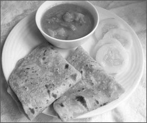 Chapati (2) with Aloo curry