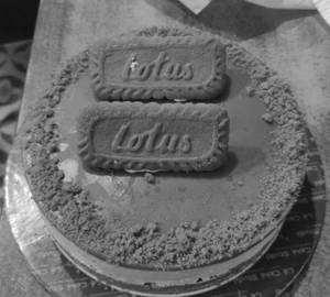 Symphony Lotus Biscoff Cake