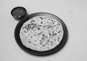 3 Aloo Paratha With Sauce And Salad