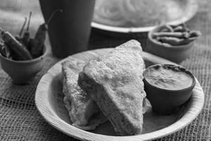Bread Pakora Paneer (2Pc.)