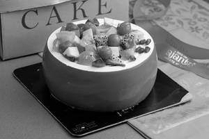 Fresh Fruit Cake (450g)