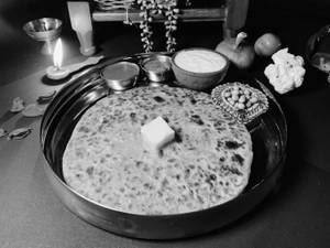 Mix Paratha (1 Pc - Whole Wheat)