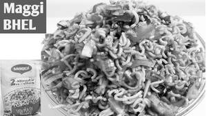 Crispy maggi bhel