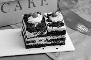 Black Forest Pastry Big