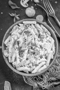 White Sauce Pasta