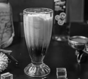 Iced Caramel Latte