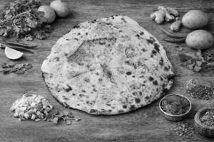 Aloo Pyaz Naan