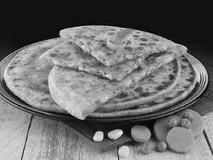 Mix Veg Paratha 1*1