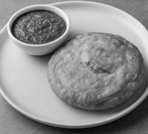 Rajasthani Pyaz Kachori [2 Pieces]