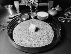 Onion Paratha (1 Pc - Whole Wheat)