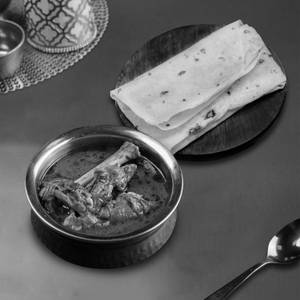 Paya with Rumali Roti Combo