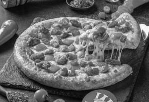 Tandoori Chicken Pizza 
