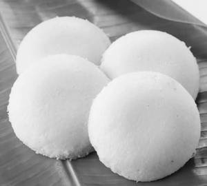 Idly (1 Set) With Chutney