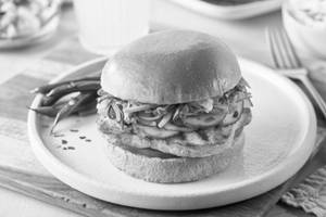 Chicken Classic Burger