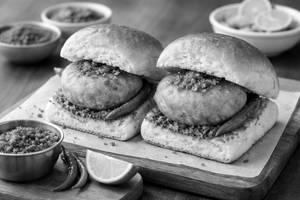 Vada Pav (2 Piece)