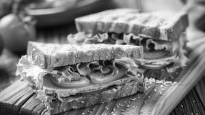 Veg Plain Sandwich [230 Grams]