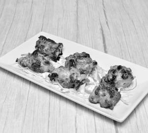 Boneless Chicken Reshmi Kabab (6 Pcs)